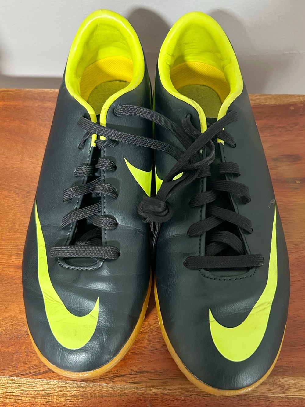 Nike Junior Mercurial Victory III Soccer Shoes Indoor Turf Youth 3 Black Yellow